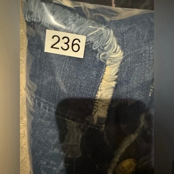 L’agence Kaydence Frayed Denim Blazer/Small - Picture 11 of 11